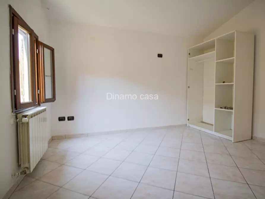 Immagine 9 di Casa indipendente in vendita  a Prato