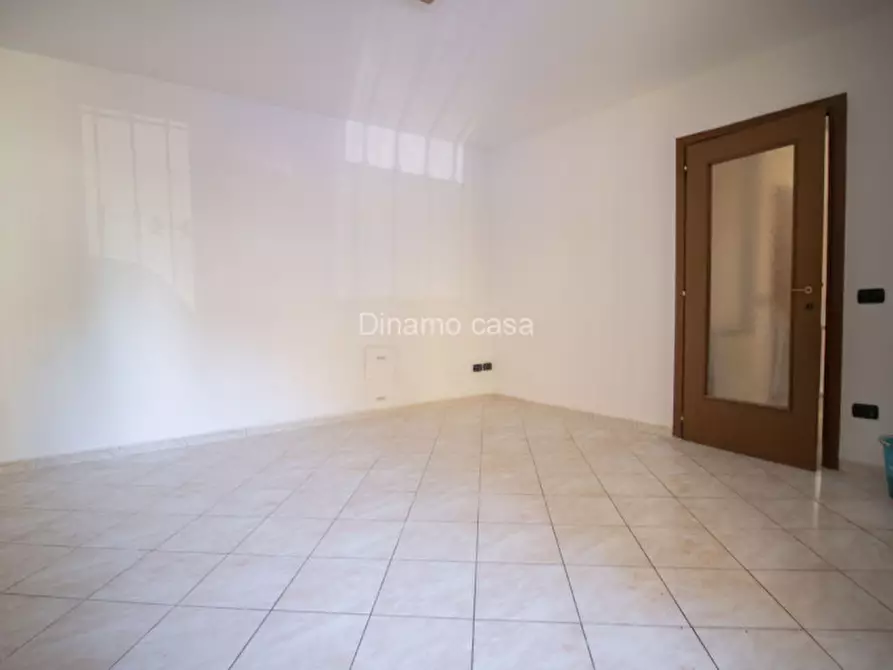 Immagine 20 di Casa indipendente in vendita  a Prato