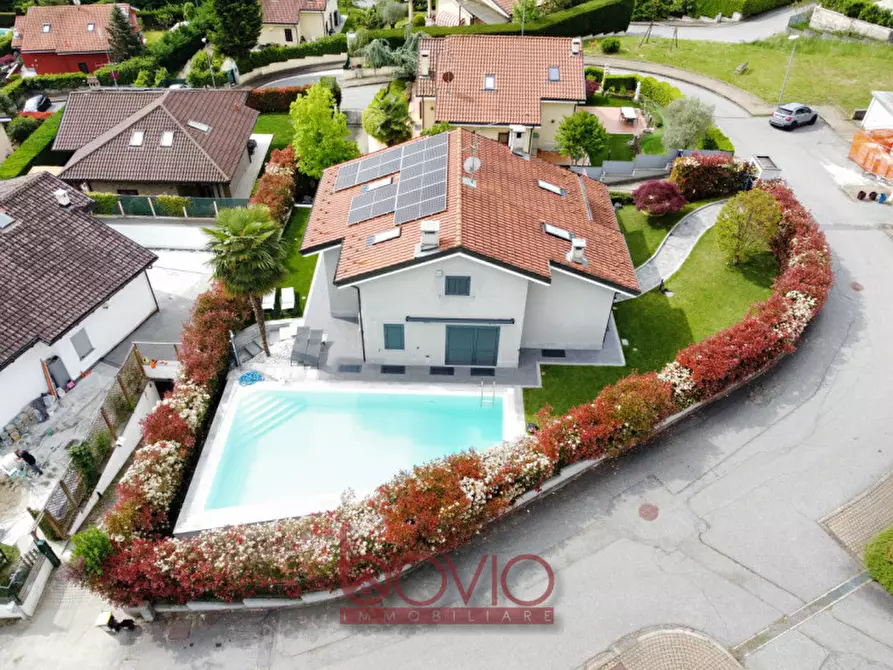 Immagine 1 di Villa in vendita  in Strada Valle Garavaglia 8 a Castiglione Torinese