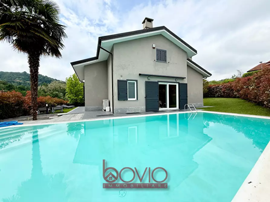 Immagine 3 di Villa in vendita  in Strada Valle Garavaglia 8 a Castiglione Torinese