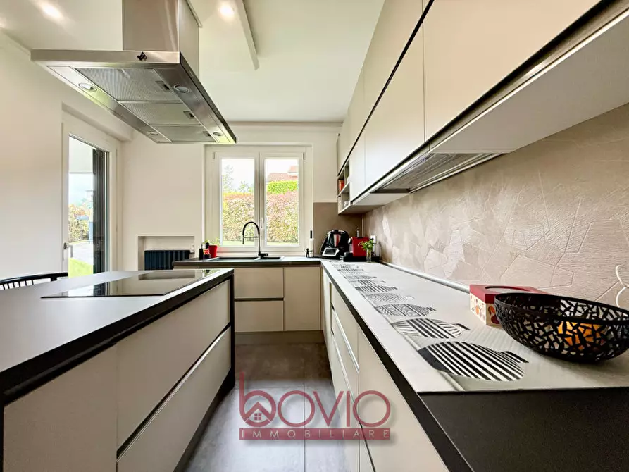 Immagine 15 di Villa in vendita  in Strada Valle Garavaglia 8 a Castiglione Torinese