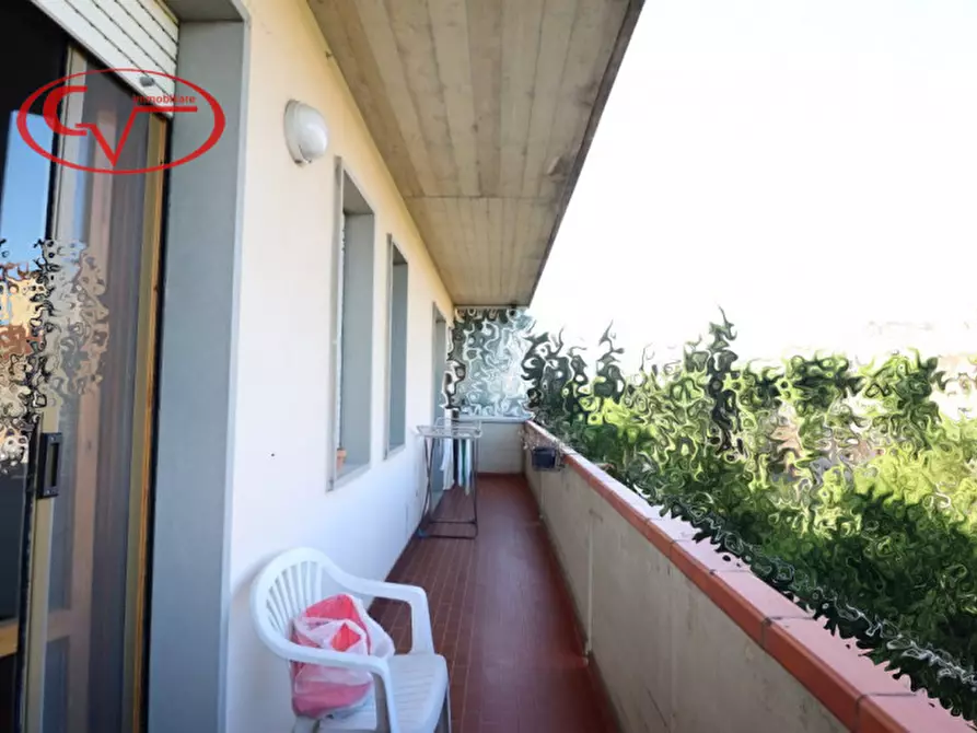 Immagine 6 di Appartamento in vendita  in Viale Armando Diaz a Montevarchi