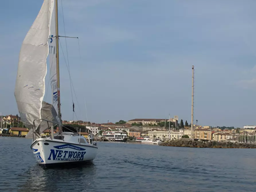 Immagine 15 di Appartamento in vendita  in Via Guglielmo Marconi a Desenzano Del Garda