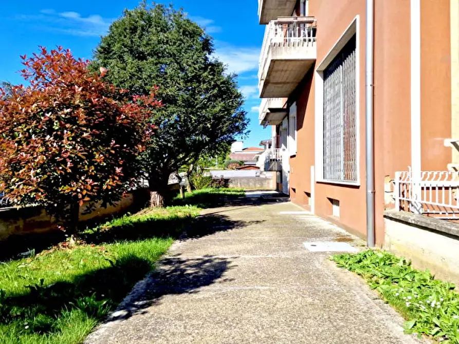 Immagine 1 di Appartamento in vendita  in Via Giovanni Bellini a Alseno