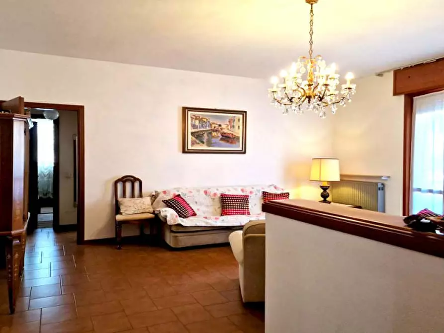 Immagine 5 di Appartamento in vendita  in Via Giovanni Bellini a Alseno