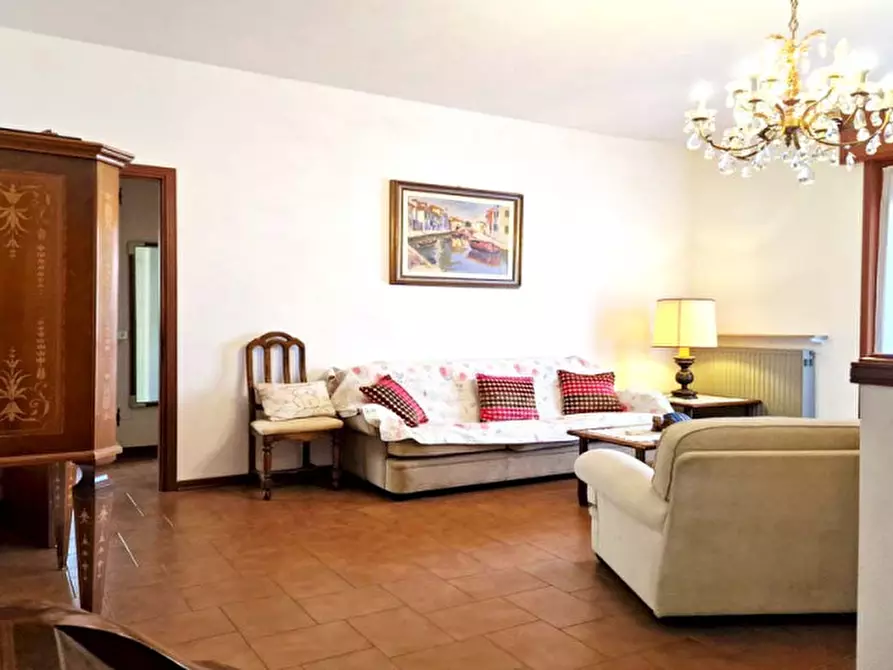 Immagine 7 di Appartamento in vendita  in Via Giovanni Bellini a Alseno