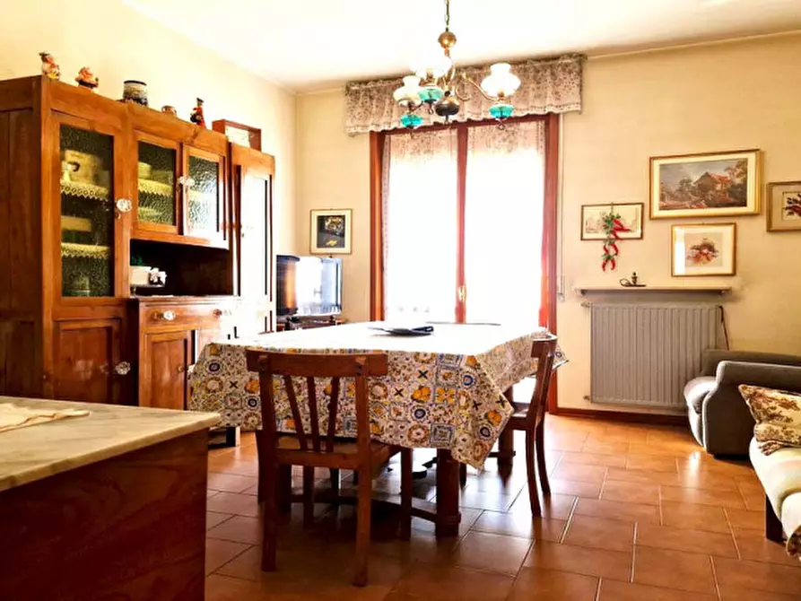 Immagine 12 di Appartamento in vendita  in Via Giovanni Bellini a Alseno