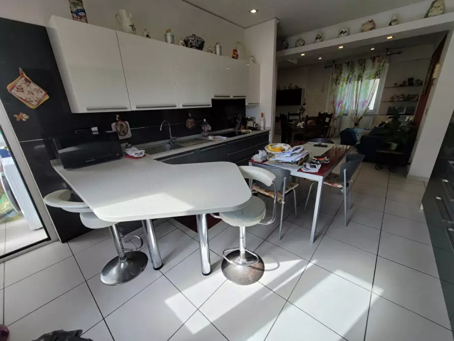 Immagine 6 di Appartamento in vendita  in via Firenze a Savona