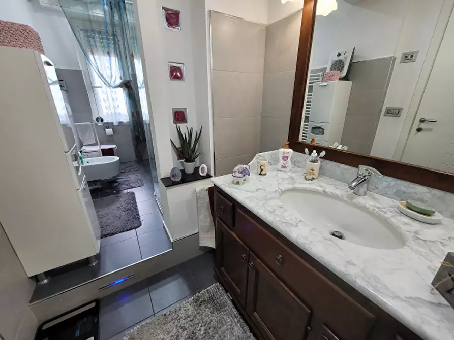 Immagine 14 di Appartamento in vendita  in via Firenze a Savona