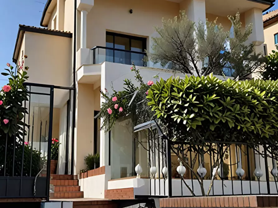 Immagine 1 di Casa bifamiliare in vendita  in Vicolo delle Doganali a Montebelluna