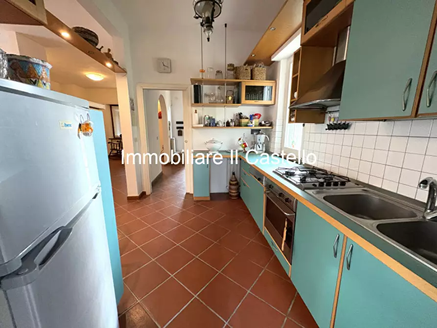 Immagine 6 di Casa indipendente in vendita  in Via Poggio del Sole a Castiglione Del Lago