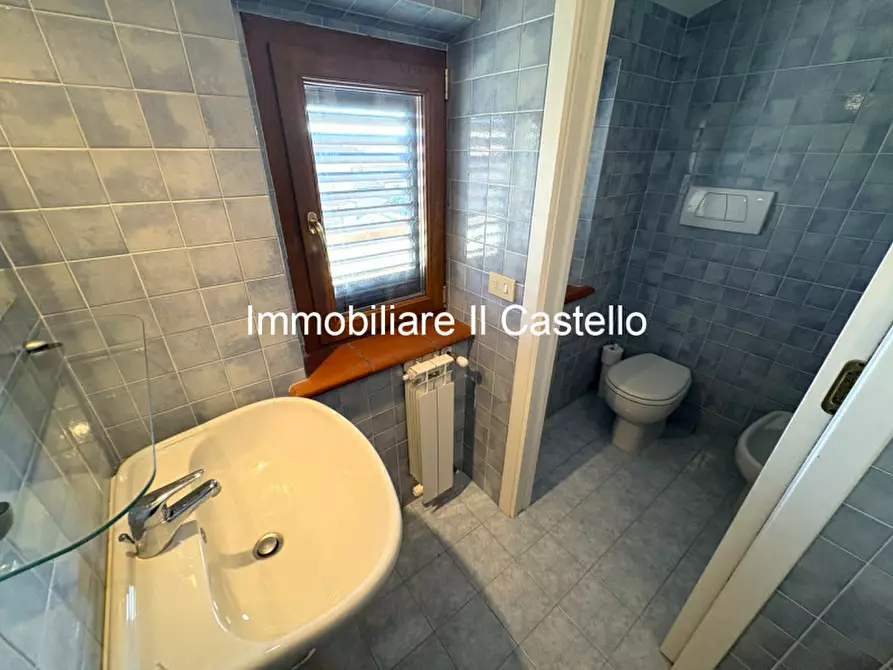 Immagine 40 di Casa indipendente in vendita  in Via Poggio del Sole a Castiglione Del Lago