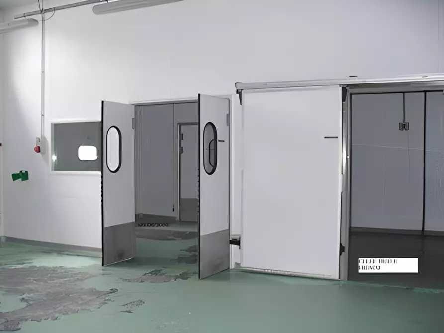 Immagine 10 di Capannone industriale in vendita  in C.da Boscotrecase - C.da Marmo a Picerno