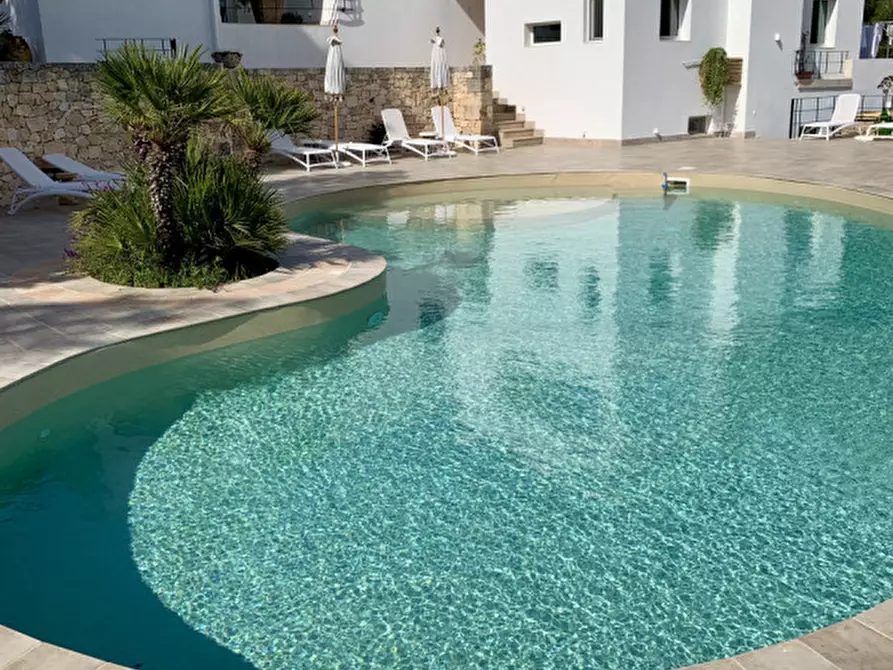 Immagine 6 di Villa in vendita  in FREEX a Martina Franca