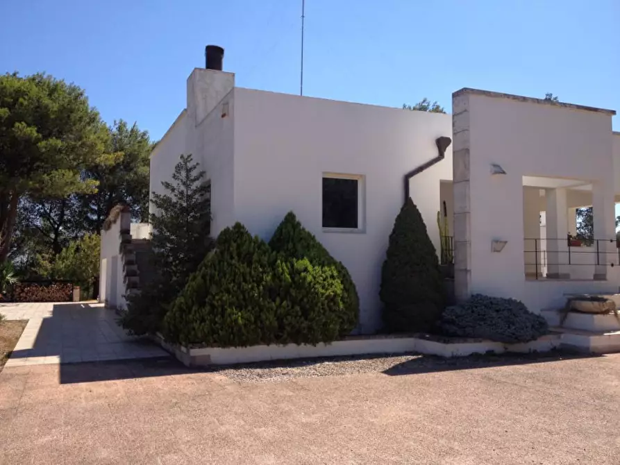 Immagine 8 di Villa in vendita  in FREEX a Martina Franca