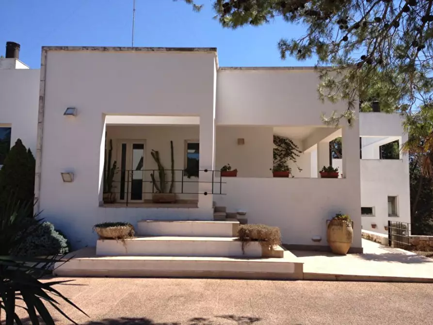 Immagine 8 di Villa in vendita  in FREEX a Martina Franca