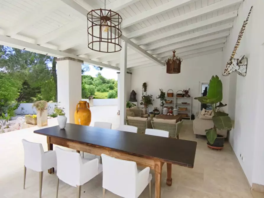Immagine 11 di Villa in vendita  in FREEX a Martina Franca