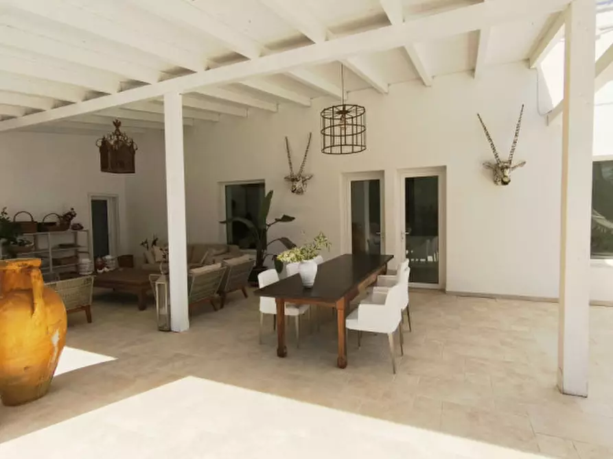 Immagine 13 di Villa in vendita  in FREEX a Martina Franca