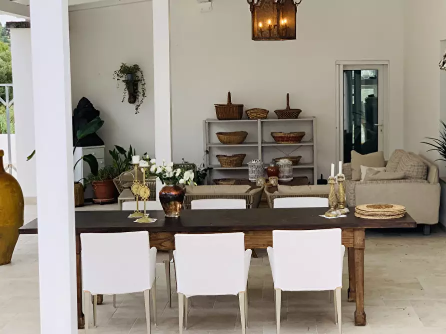 Immagine 16 di Villa in vendita  in FREEX a Martina Franca