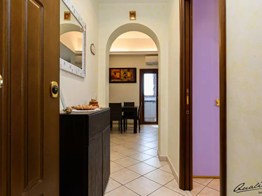 Immagine 2 di Appartamento in vendita  in Via Prizzi a Roma