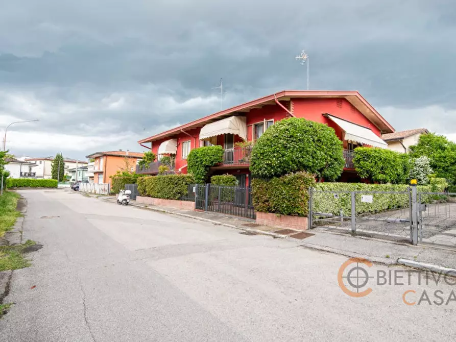 Immagine 1 di Casa bifamiliare in vendita  in Via Cavour a Vigodarzere