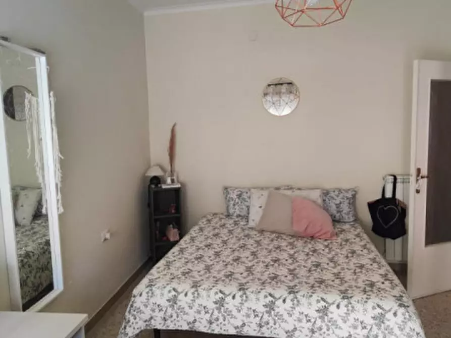 Immagine 3 di Camera in affitto  in via Giulio Palermo a Napoli