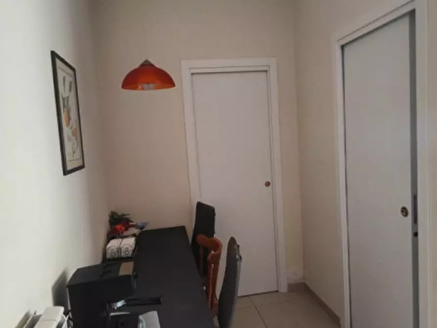 Immagine 7 di Camera in affitto  in via Giulio Palermo a Napoli