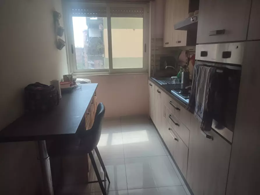 Immagine 22 di Camera in affitto  in via Giulio Palermo a Napoli