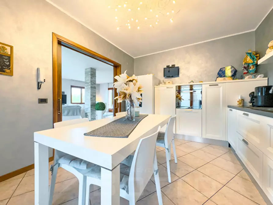 Immagine 13 di Villa in vendita  in via Beltrami 6c a Maggiora