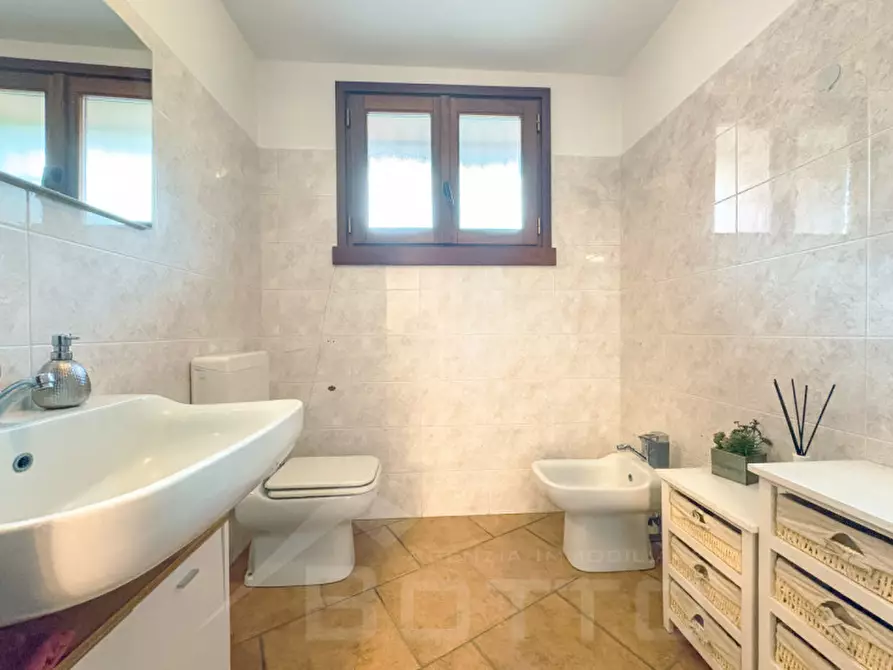 Immagine 35 di Villa in vendita  in via Beltrami 6c a Maggiora