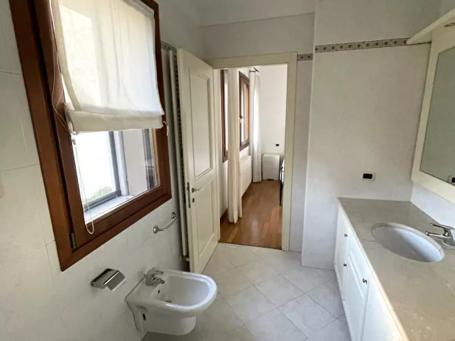 Immagine 14 di Appartamento in vendita  in Via delle Querce a Castelfranco Veneto