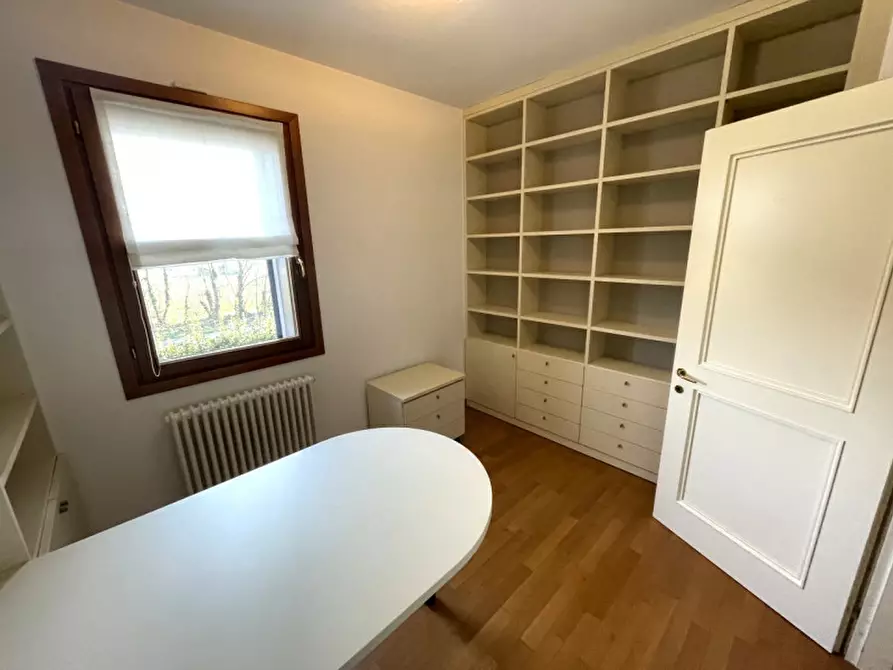 Immagine 18 di Appartamento in vendita  in Via delle Querce a Castelfranco Veneto