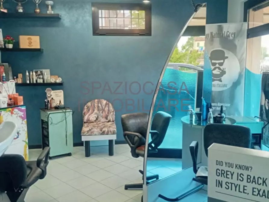 Immagine 3 di Negozio in affitto  in Via Ponterotto a Padova