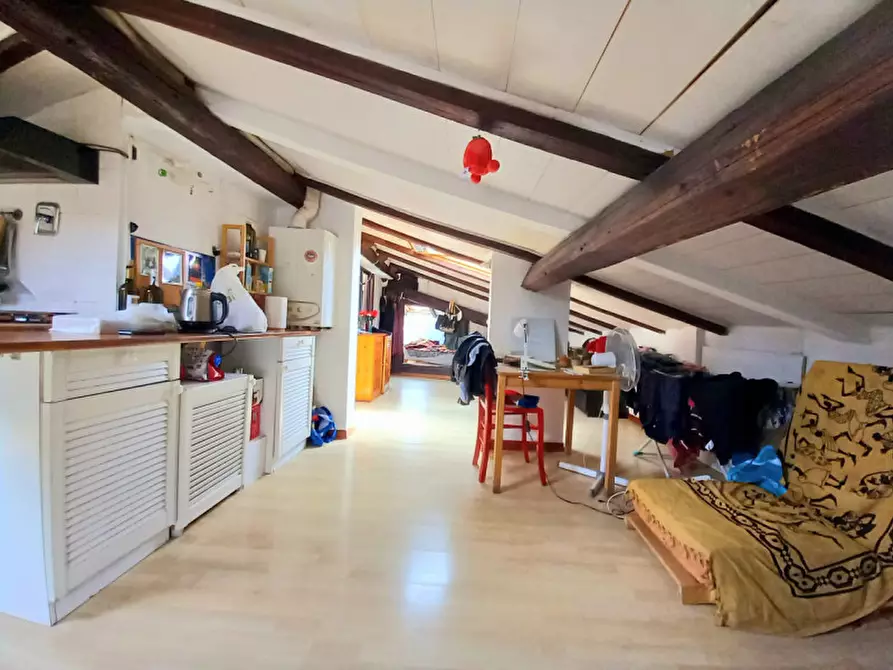 Immagine 9 di Loft/Open space in vendita  in via Massarenti 91 a Bologna