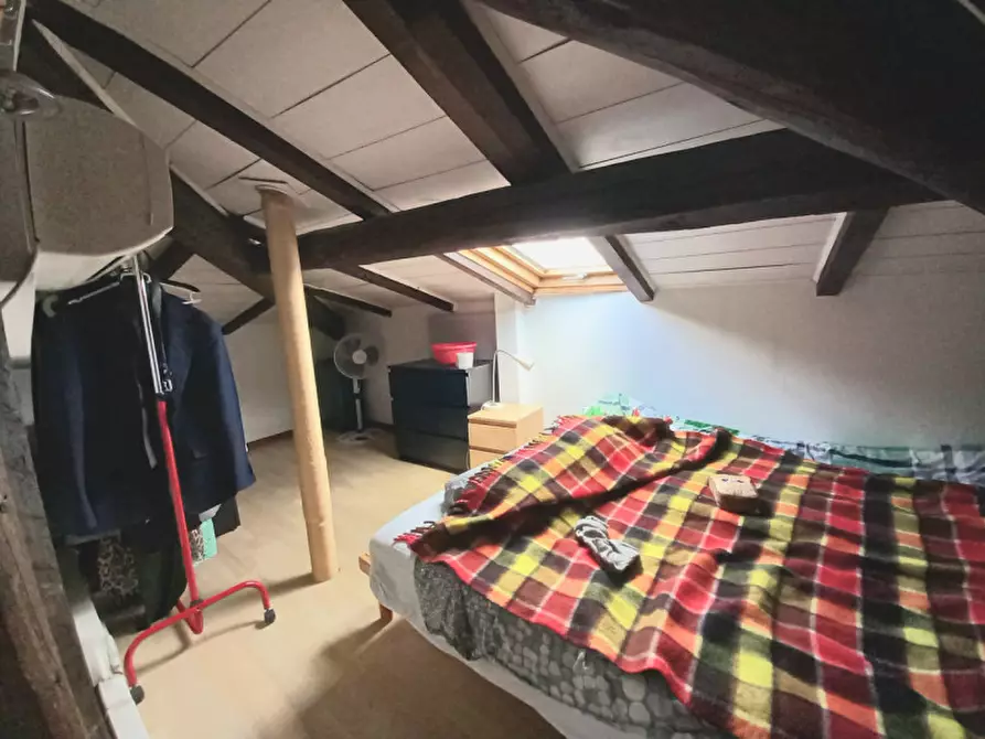 Immagine 12 di Loft/Open space in vendita  in via Massarenti 91 a Bologna