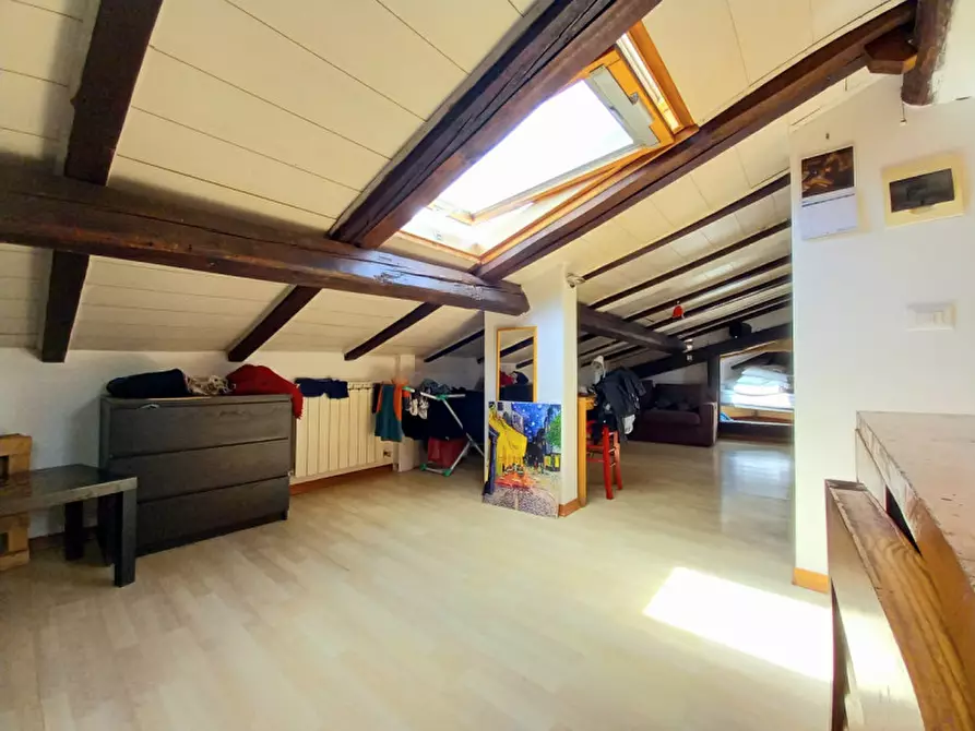 Immagine 13 di Loft/Open space in vendita  in via Massarenti 91 a Bologna