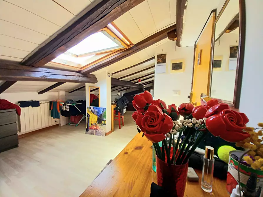 Immagine 14 di Loft/Open space in vendita  in via Massarenti 91 a Bologna