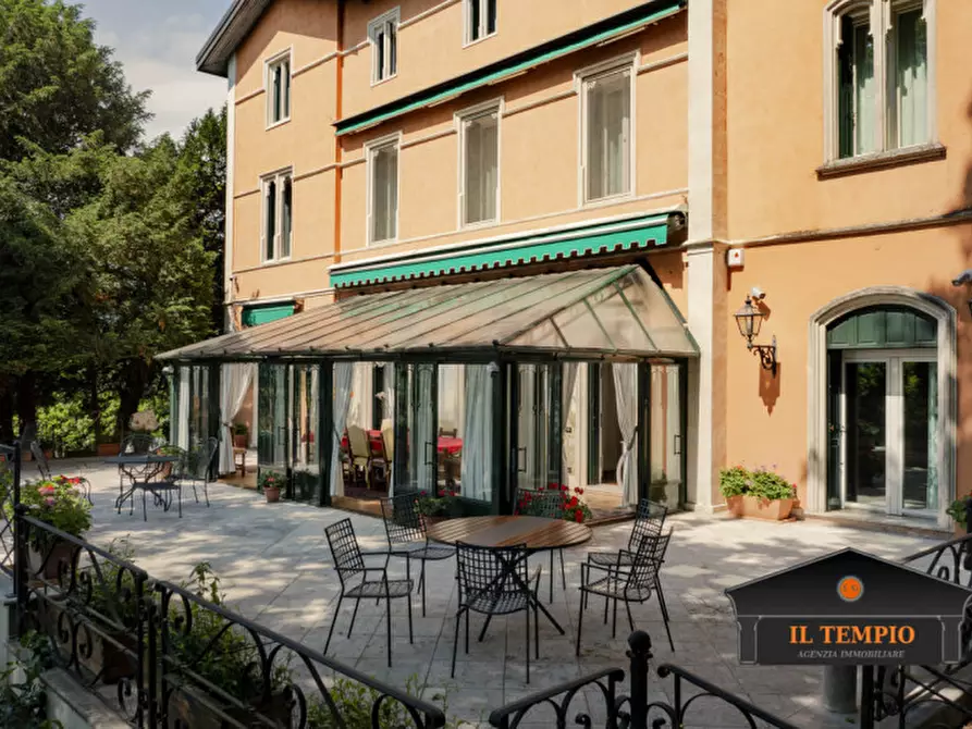 Immagine 4 di Villa in vendita  in via castello a Vicenza