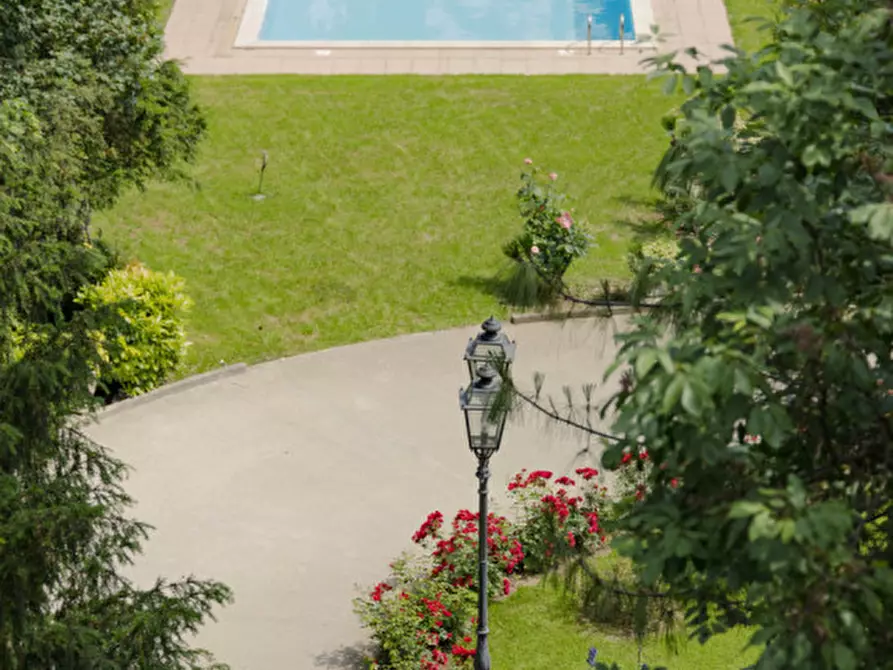 Immagine 8 di Villa in vendita  in via castello a Vicenza