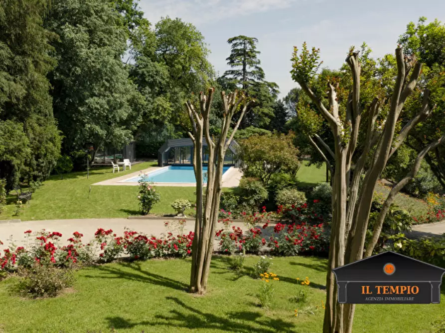 Immagine 13 di Villa in vendita  in via castello a Vicenza