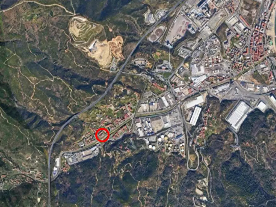 Immagine 14 di Posto auto in vendita  in Via Piave, N. 224 a Vado Ligure