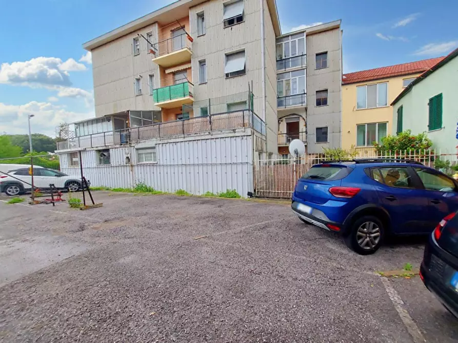 Immagine 5 di Posto auto in vendita  in Via Piave, N. 224 a Vado Ligure