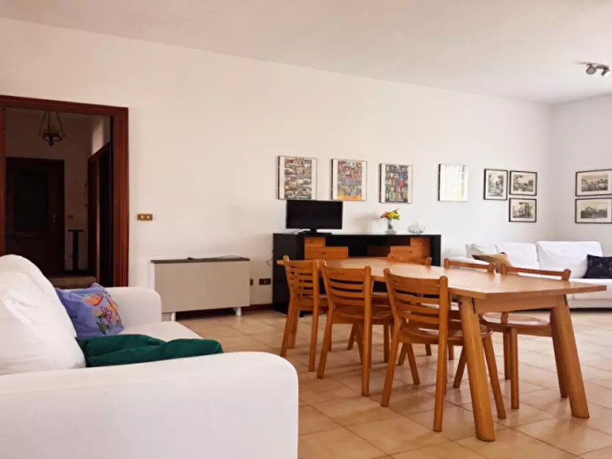 Immagine 9 di Villa in vendita  a Alseno