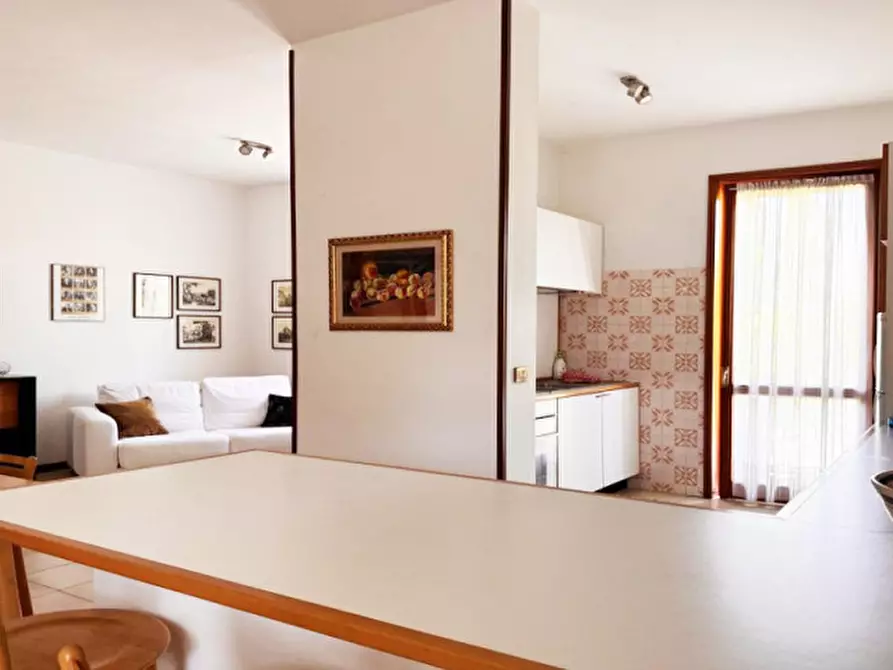 Immagine 11 di Villa in vendita  a Alseno