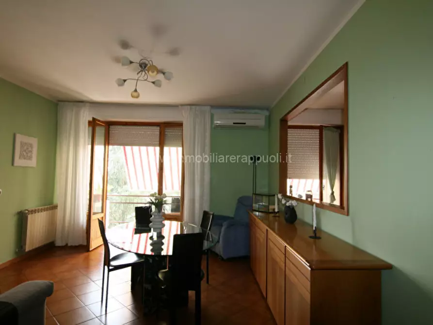 Immagine 1 di Appartamento in vendita  a Montepulciano