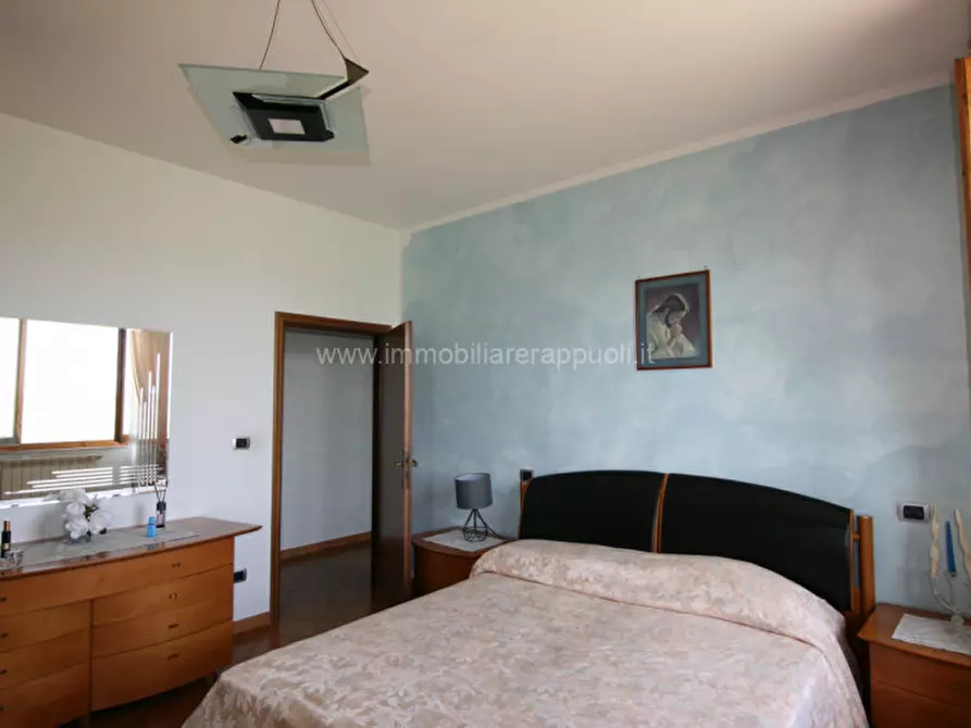 Immagine 12 di Appartamento in vendita  a Montepulciano