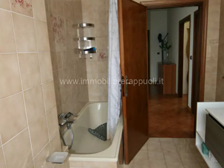 Immagine 14 di Appartamento in vendita  a Montepulciano