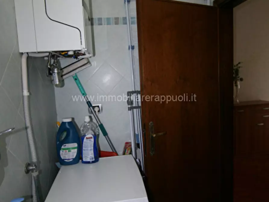 Immagine 17 di Appartamento in vendita  a Montepulciano