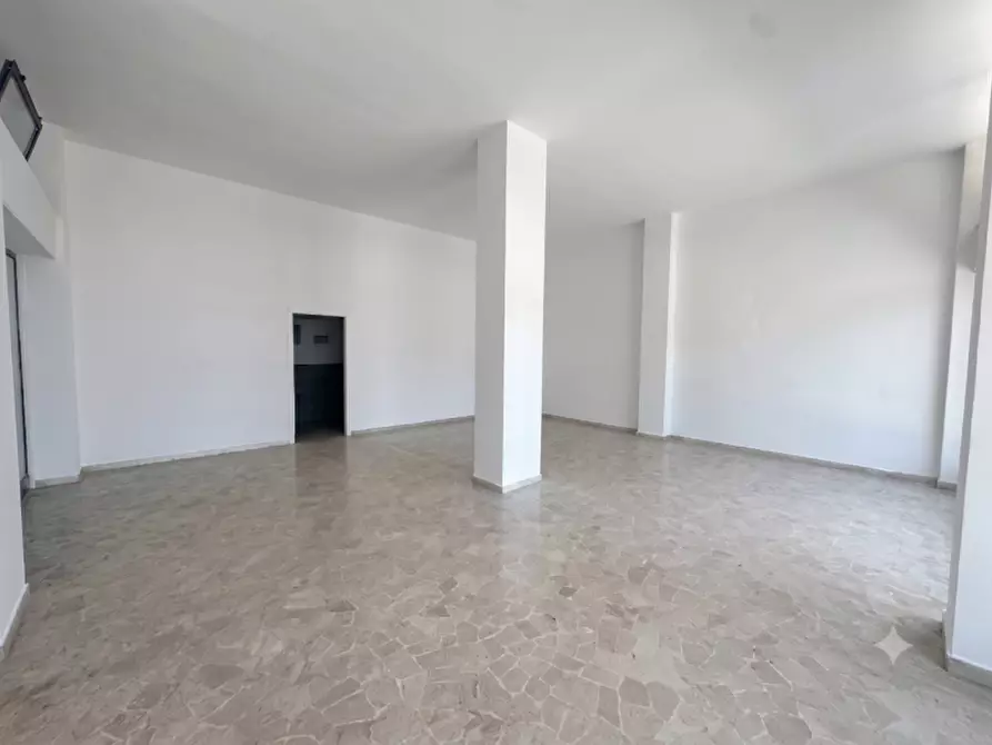 Immagine 1 di Negozio in affitto  in VIA FORTE MARGHERA a Venezia