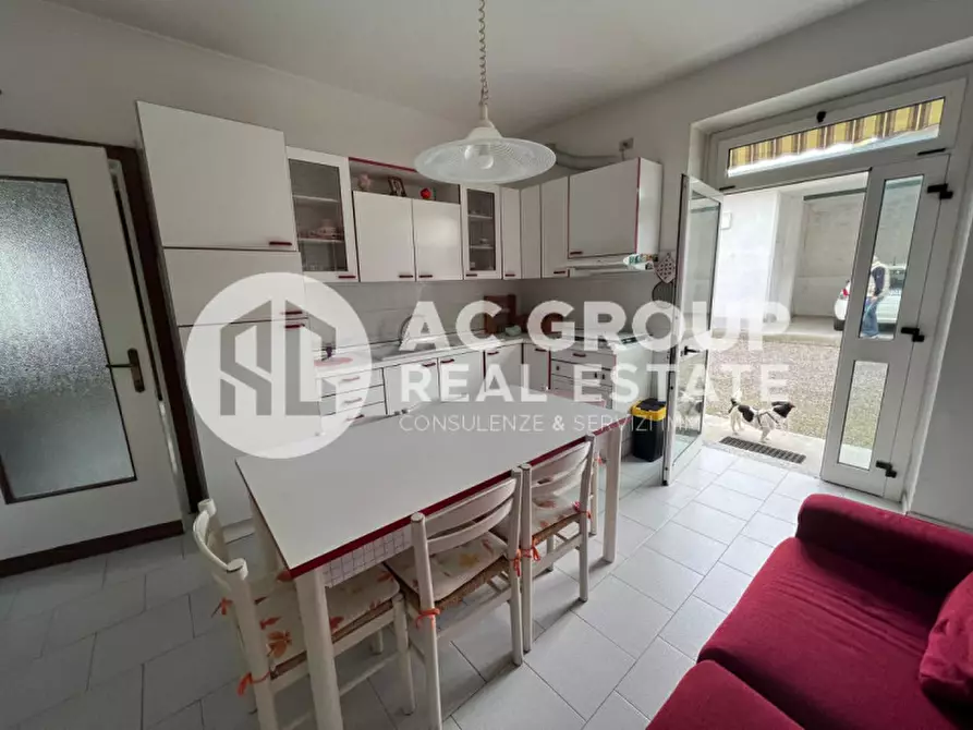 Immagine 18 di Casa bifamiliare in vendita  in Via Cesare Beccaria a Cerro Maggiore